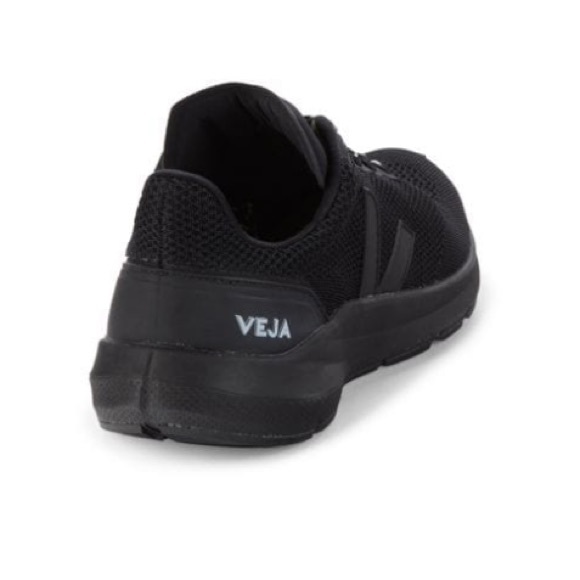 NWT Veja black sneakers EU size 40 (women’s 8 1/2-9/men’s 7).Brand new with box. - Picture 4 of 14